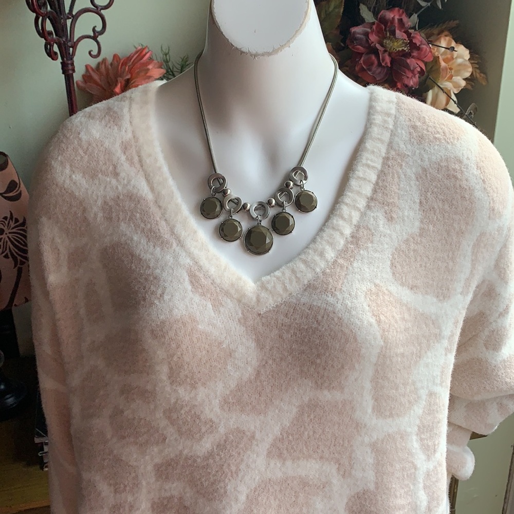 Loft Sweater - Picture 6 of 10